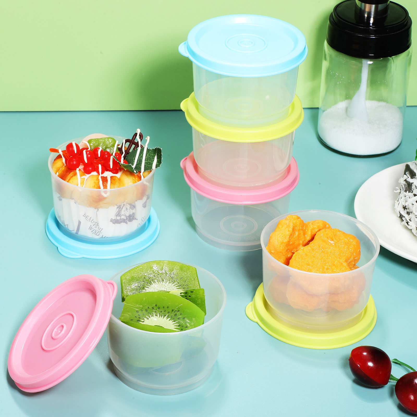 Food Prep Snacks - 蓋付きの小型食品保存容器6個入り。再利用可能で、BPAフリー。持ち運びにも便利なスナックポット。透明な本体で密閉性が高く、ランチや食事の準備、冷蔵庫での保管に最適。